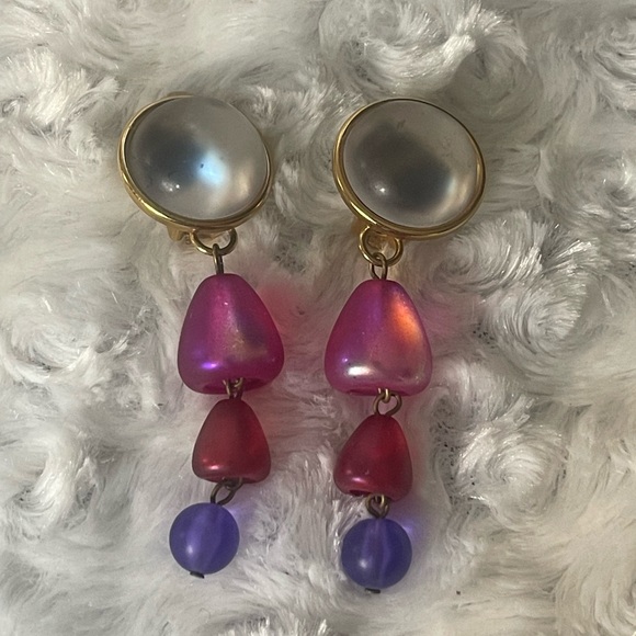 Jewelry - 608 Vintage Gold and Purple Dangle Earrings
